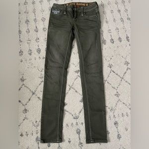 Rock Revival. Size 26.